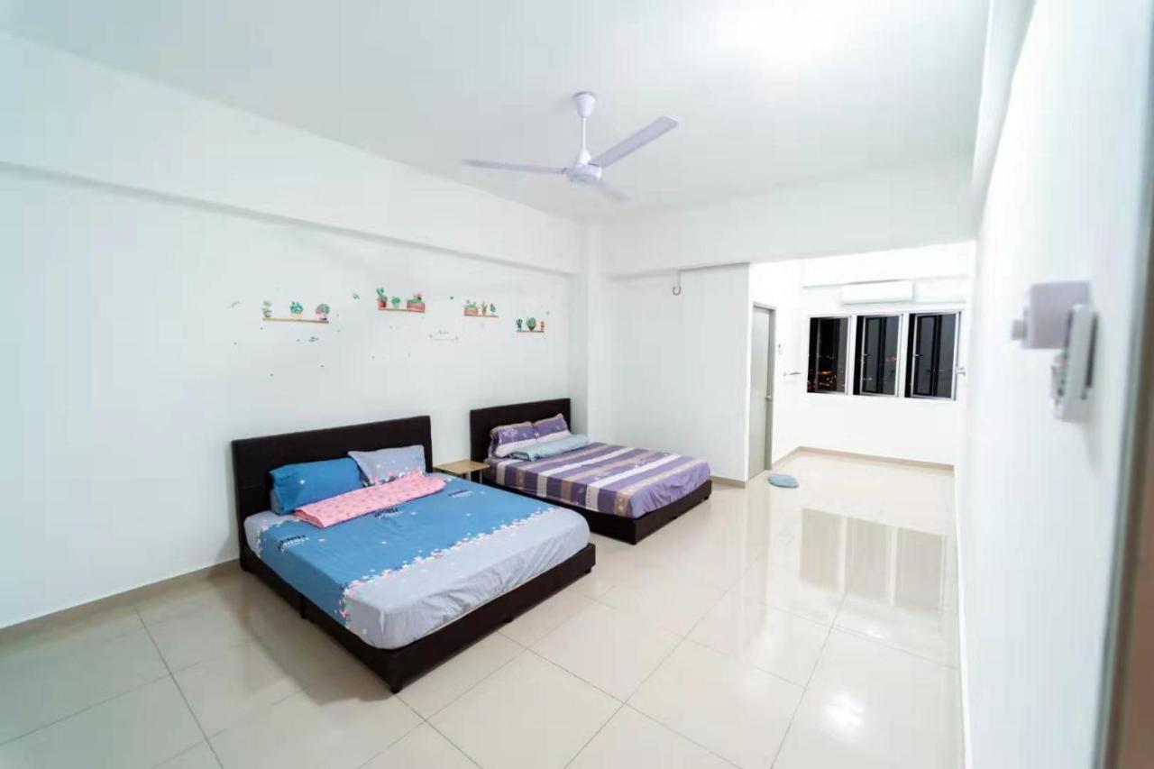 Star Light Homestay 19@ The Venus Sitiawan Bagian luar foto